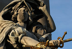 statue statue